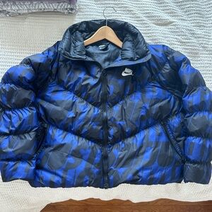 Nike Women’s puffer